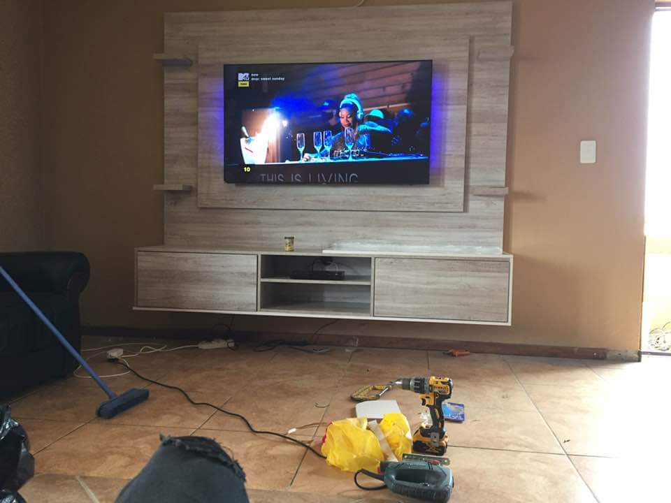 Premium Custom TV Stands & Built-In Entertainment Centers – Where Luxury Meets Function