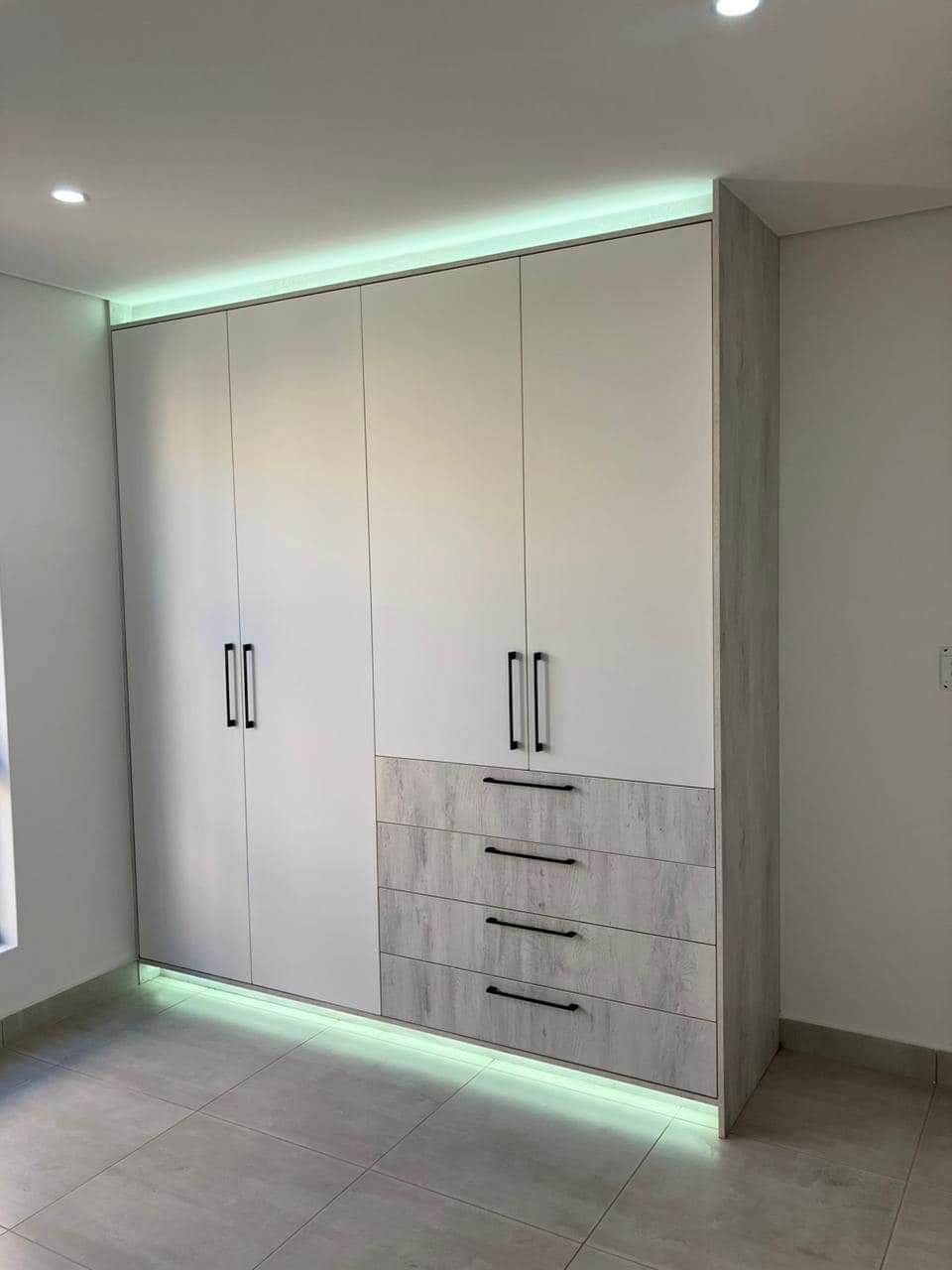 Premium Custom Wardrobes